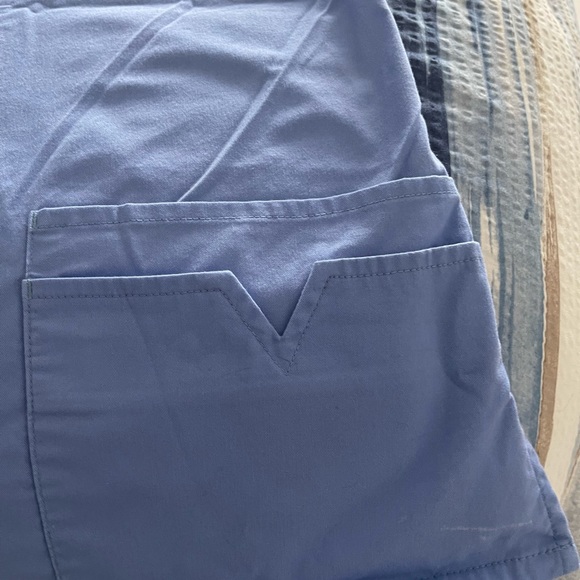 Buttersoft scrub bundle - Picture 3 of 13